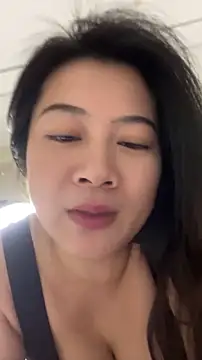 mo-mo-69 webcam