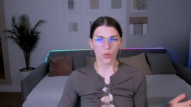 AnnaThorne webcam