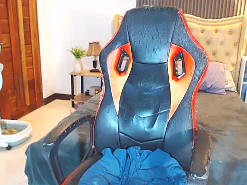 fuckinghot201 webcam