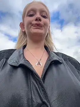 Mila_NoRules webcam