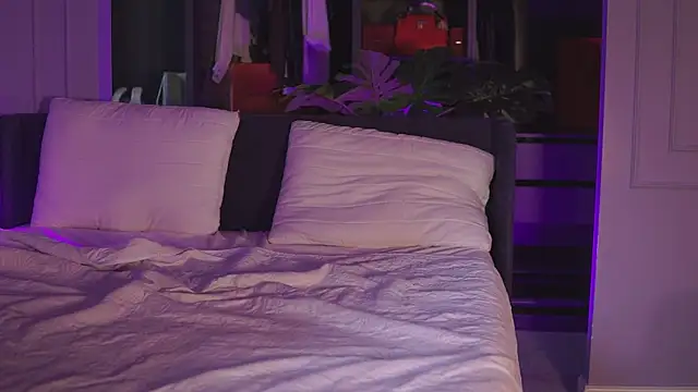 Monique_Celeste webcam