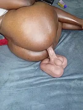 Prettyafricana webcam