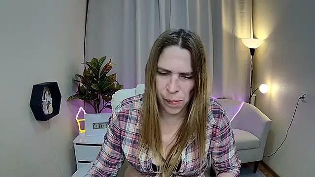 TessaDaybreak webcam