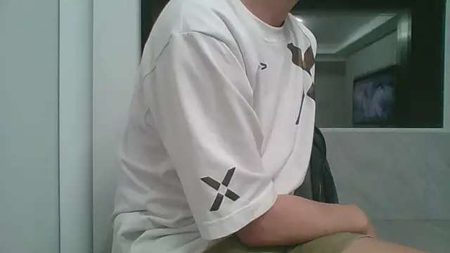 nole_china7 (Ask my age) - talk / fun / cum