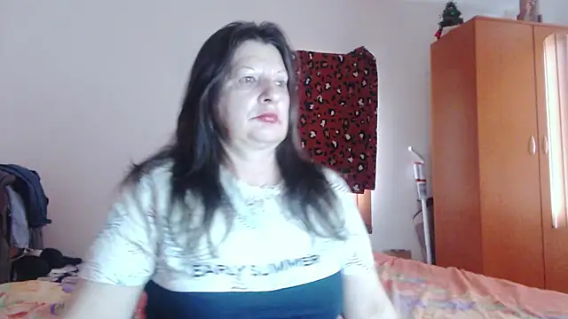 ExtasyMature webcam