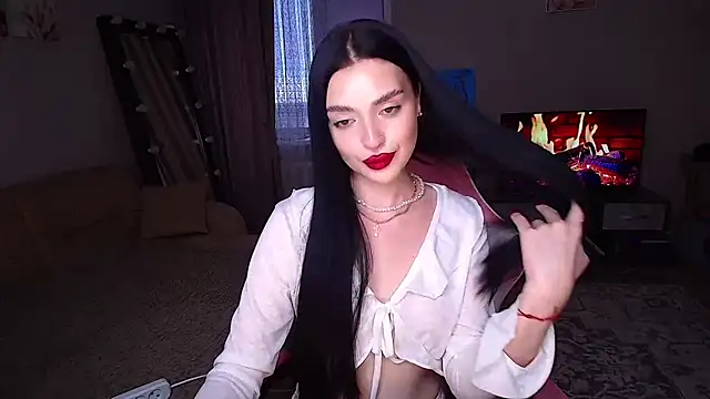yoursLina webcam