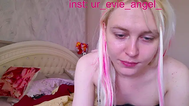 Evelyn_rabbit webcam