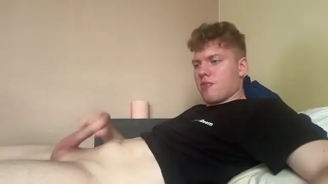 sexybooii6968 webcam