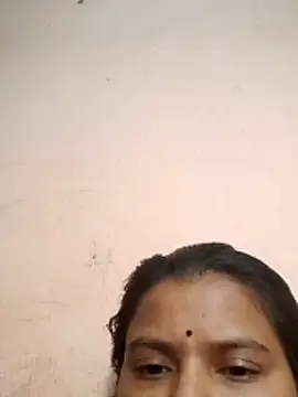 kirti-sharma webcam