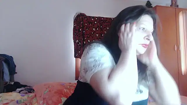 ExtasyMature webcam