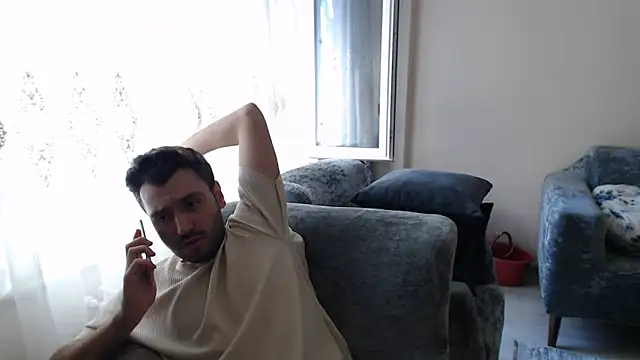 handsomeee04 webcam