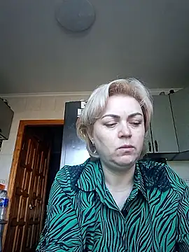 SylvieGold453 webcam