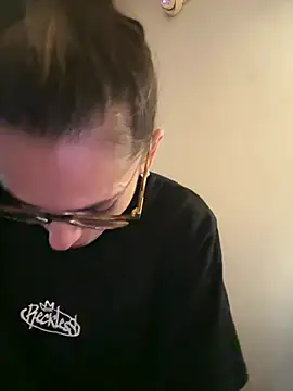PlayfulShow webcam