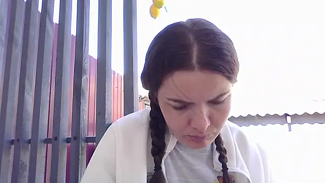 _JustmeHere_ live sex cam