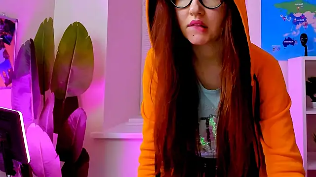 CarolGiggly webcam