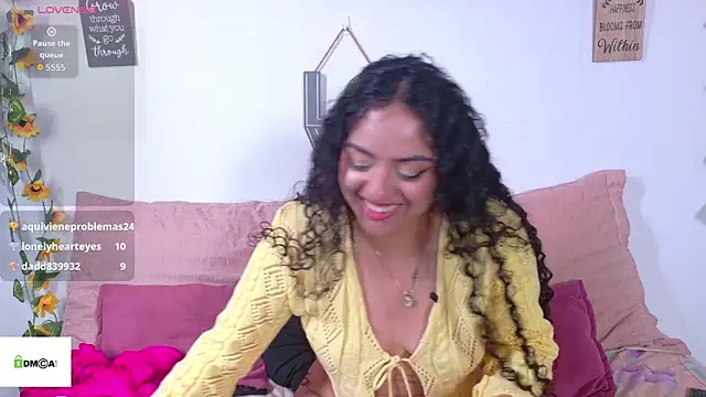 emiily_curly webcam