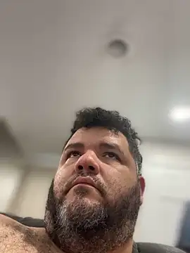 HotDominicanCum webcam