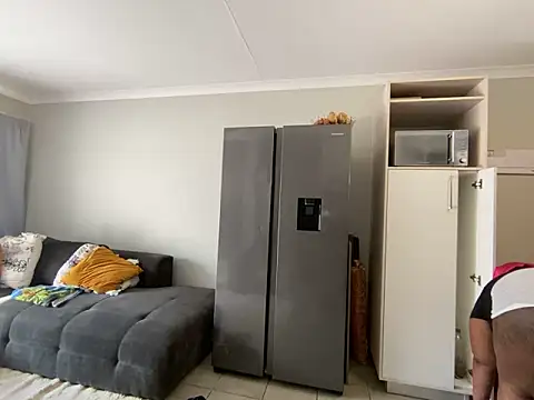 MissLola27 webcam
