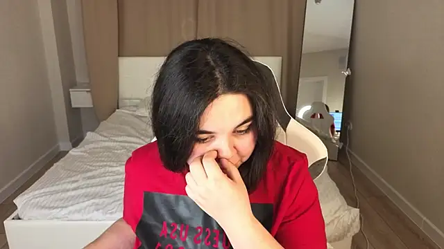 Ameli_Watts webcam