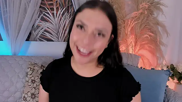 Nicolle_W webcam