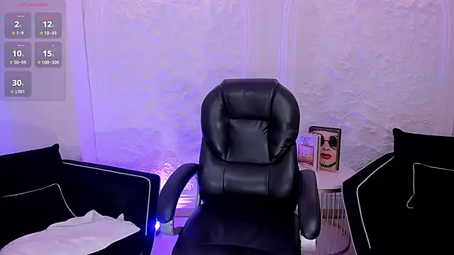 ArianaDumont webcam