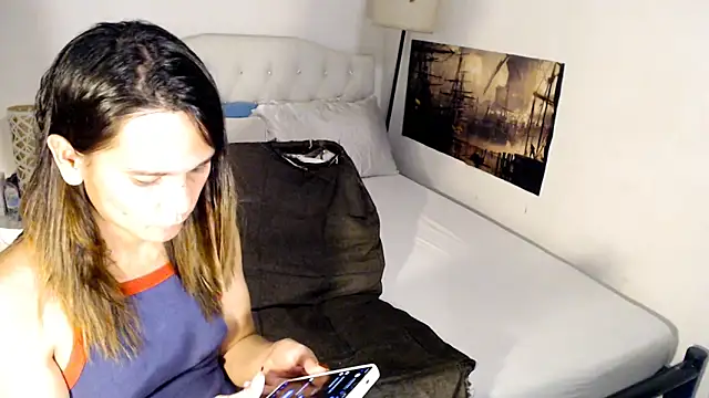 NinaDOM4CUM webcam