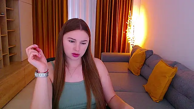 mia_bloomy webcam
