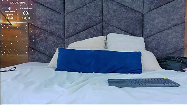 AnnieRouse__ webcam