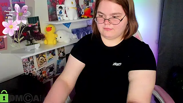 Maneela_Kennedy webcam