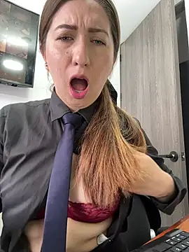 suzy-111 webcam