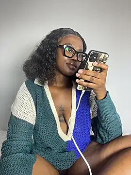 Moonzy77 webcam