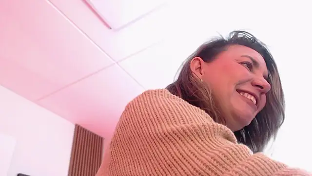 milfsecret69 webcam