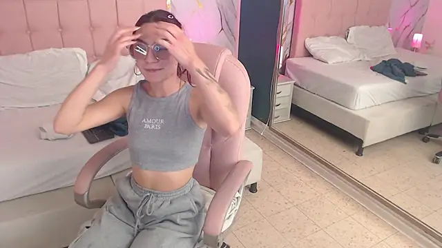 Red_kytty6 webcam