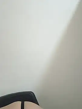 HeartlessGirl webcam