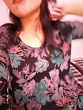 zoya_baby_ webcam