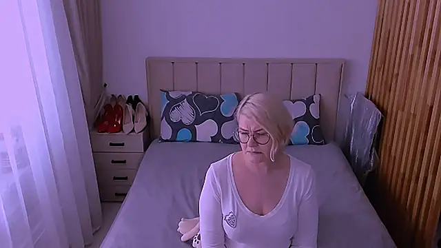 sabrinamacmarren webcam