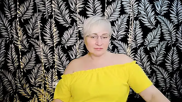 Olivia_playful webcam