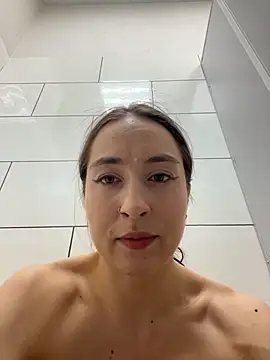 Holly_Play webcam