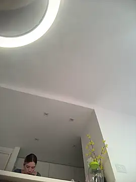 NicoleCut