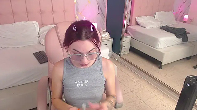 Red_kytty6 webcam