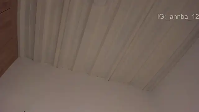 annie_barozzi webcam