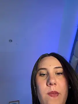 _ISABELLA_HOT_