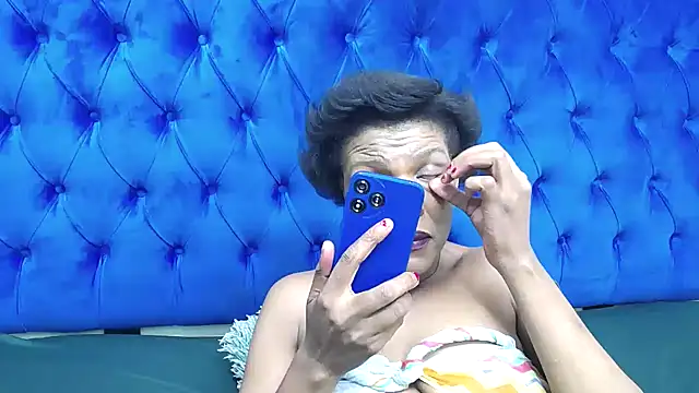 SpicyQueenxxxx webcam