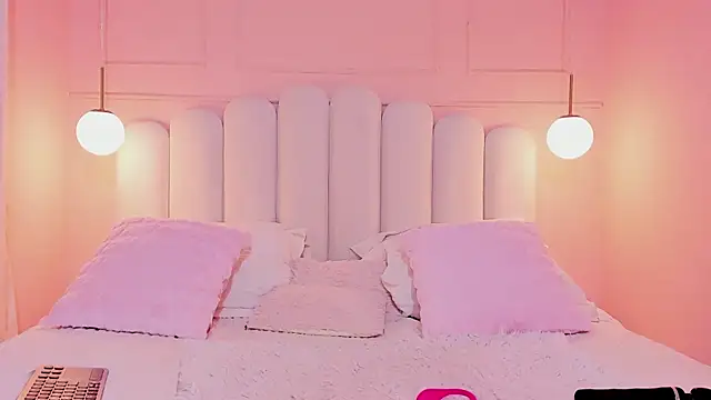 sarah_salis_ webcam