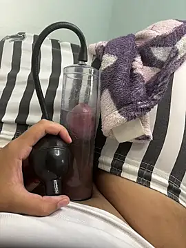 mydicksquirt webcam