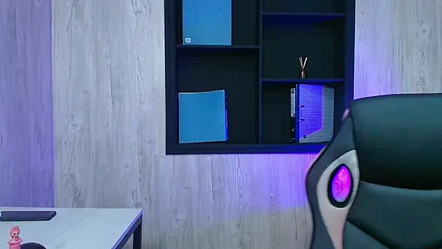 TamaraaHoney webcam