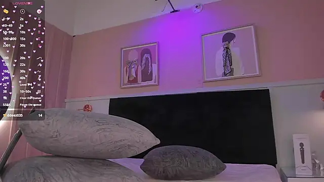 elodie_walker webcam