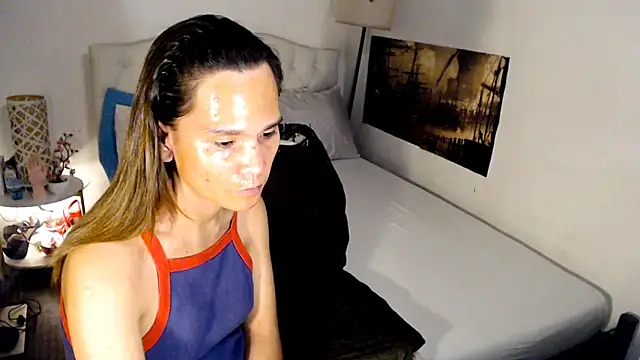 NinaDOM4CUM webcam