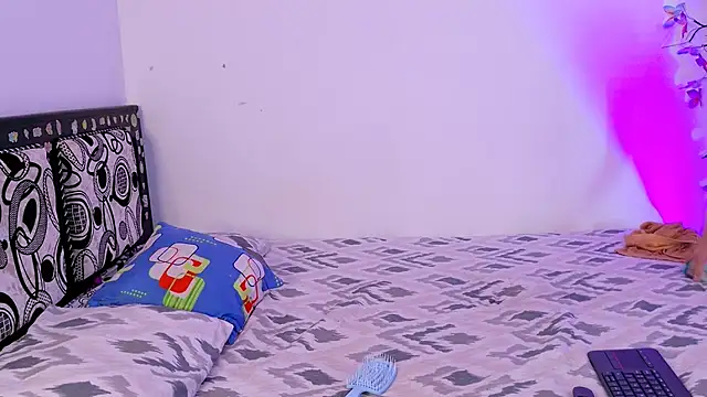 Billie_Eilish___ webcam