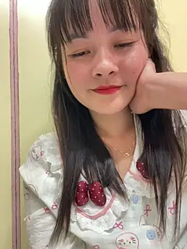 Little_Muse78 webcam